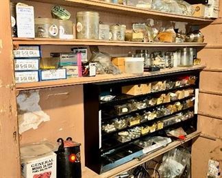 Pik-A-Nut display rack