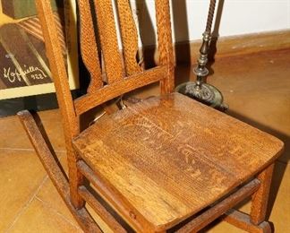 Oak sewing rocking chair with hidden sewing compartment