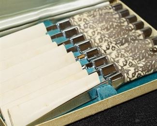 Carvel Hall steak knives