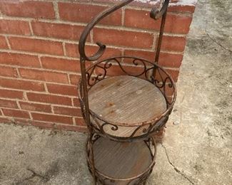 Plant stand