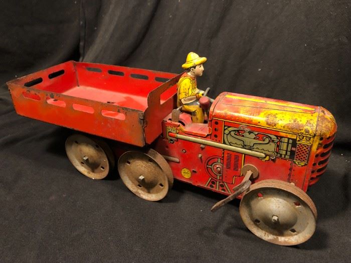 Public Auction Antiques and Collectibles starts on 3/11/2023