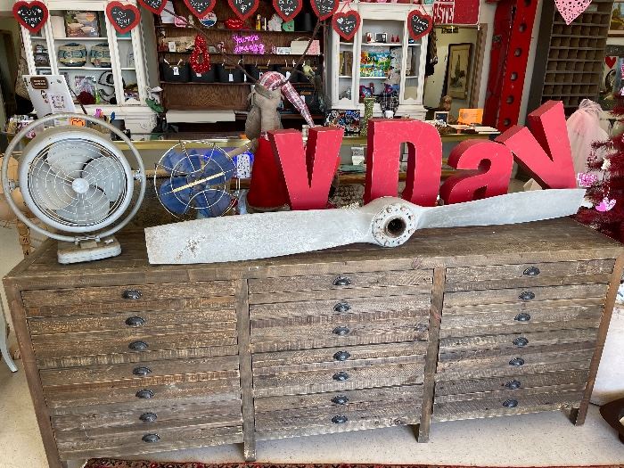 Top Hat Emporium in Floresville, TX starts on 2/11/2023