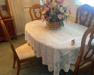 Dinning Table and Chairs 