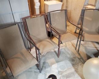 (4) patio chairs