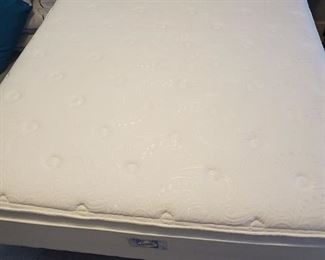 Queen mattress set