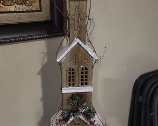 Lots of Christmas items here...