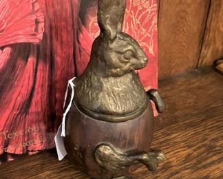 Rare antique Edwardian brass & wood Arthur Court hinged rabbit (His body is polished wood. A fixed-insert cast hinged head lid has a generous cache for tobacco, pins, heirlooms, key, anything special.) 