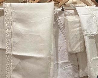 Linen cloths