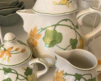 Villeroy & Boch tea set
