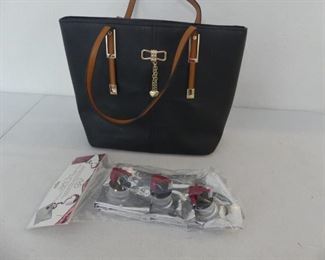 Porto Vino Vegan Leather Wine Purse - Black/Tan with Unopened Package of 3 Wine Bladder Pouch Refills