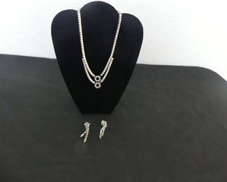Costume Rhinestone/Silver Tone Necklace & Clip-On Earring Set