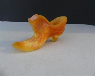 Vintage Boyd's Crystal Art Glass Orange Slag Cat Slipper - 6" Long