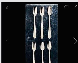 Sterling Silver Seafood / shrimp / oyster forks weighing 96 grams 