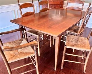 Dining Room Table & Chairs