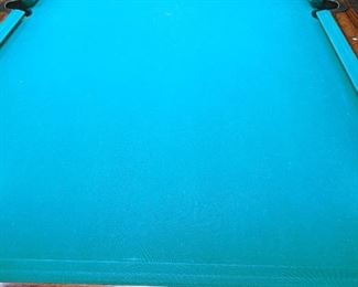 Diamond Professional Rails Dymondwood (Dent Resistant) 9' Long 4.5' wide 4.5 wide pockets                                  Cloth is Simonis 860 Tournament Green