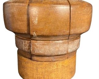 UNITED MILLINERY Co. Adjustable Wood Hat Mold
