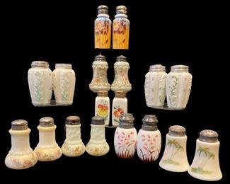 Collection MOUNT WASHINGTON Ribbed Patterned Shakers
