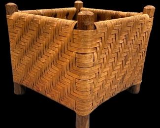 YELLOWSTONE Old Hickory Woven Kindling Basket
