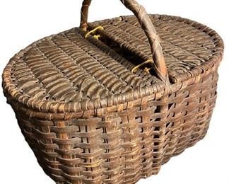 Primitive American Wicker Picnic Basket
