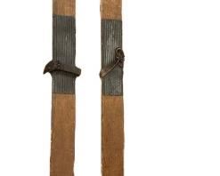 Old Wood Skis
