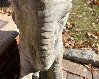 cement elephants/trunks up(2)