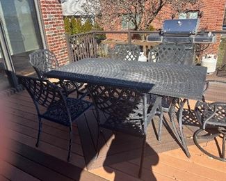 outdoor set/searching for cushions