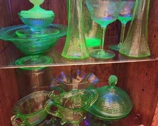 Vaseline Glass/Uranium Glass