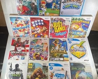 HKT003 Thirteen Nintendo Wii Video Games & Two WII U Video Games