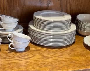 PICKARD CHINA SET “BROCADE” 