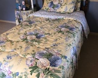 Bedspreads and twin beds