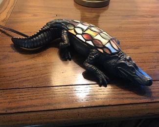 Little gator lamp