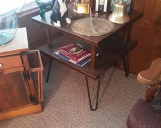 Mid Century Modern side table with Hair pin legs