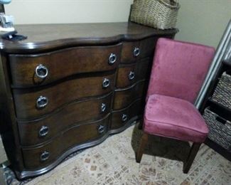 8 drawer Dresser....No mirror. 