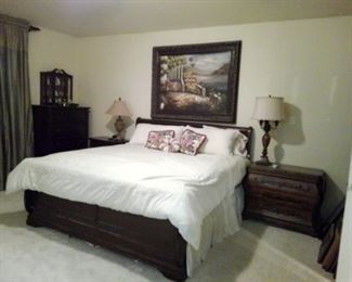 King Size Bedroom suite