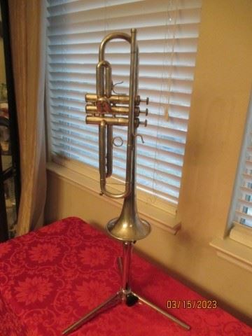 G. Conn L. Trumpet. USA. 301499