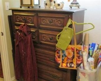 Chest of drawers/decor.  Men's shoes.  Size 10