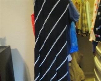 Ladies dress - knit  size 8