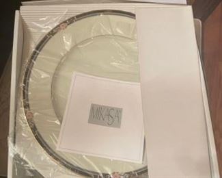5 piece place setting in box.  4, in box, available