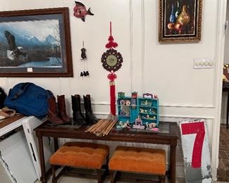 Awesome mid-century behind the couch or entryway table with nesting stools