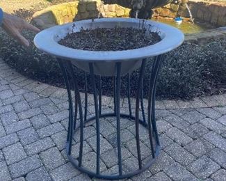 Outdoor beverage holder or planter 
