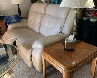 Leather reclining coach 