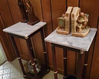 Accent Tables
Collectibles