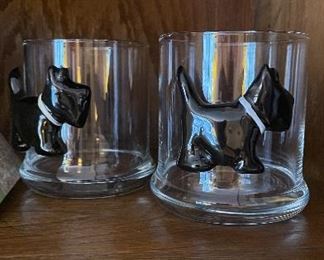 Pair of Scottie Double Old Fashion Glasses. 
