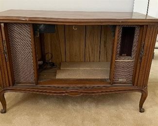 Vintage "Pencil Reed" Stereo Cabinet. Wouldn't This Be A Great Bar Cabinet?! Measures 48" W x 22" D x 30" H. Photo 3 of 3. 