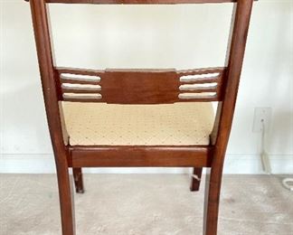 Set of 6 Dining Chairs - 2 Arm and 4 Side. Photo 3 of 4.