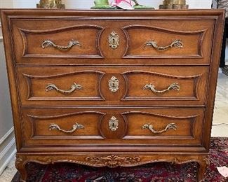 Vintage Henredon Chest of Drawers. Photo 1 of 2. 