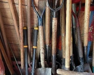 Sample of Garden / Lawn Spades & Shovels. 