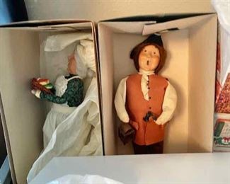 Byers choice carolers