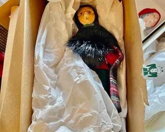 Byers choice carolers