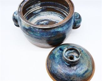 Large Earthenware Pot w/Lid
